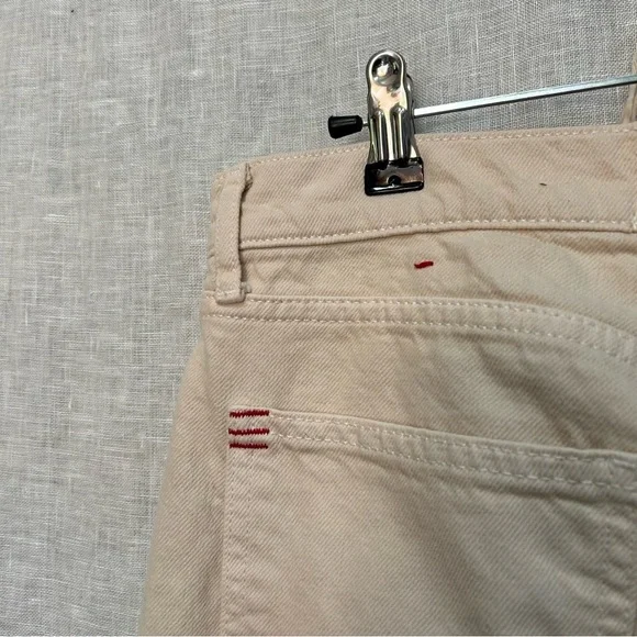 BDG High-Waisted Cowboy Jean in Cream at Urban Outfitters
BDG size 27 - Picture 6 of 16